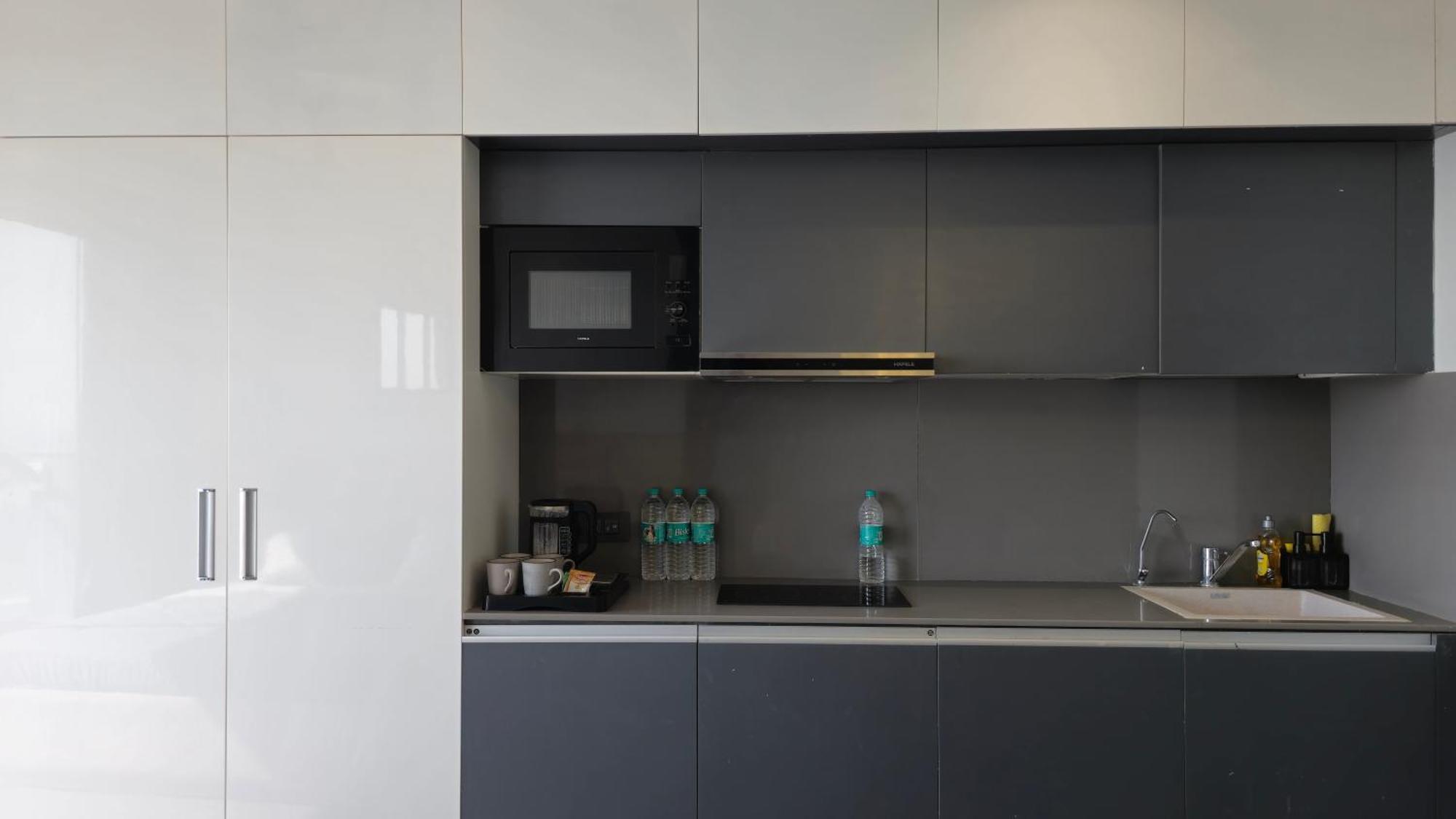 The Luxe Living Hotel Noida Ngoại thất bức ảnh